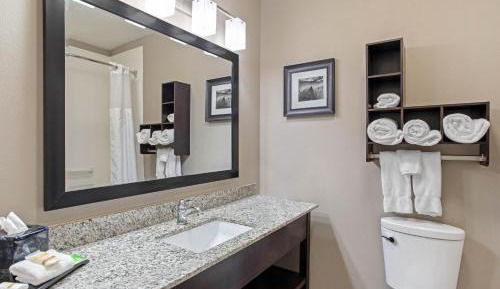 Double Room with Two Double Beds and Mobility/Hearing Impaired Access