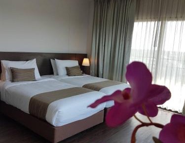 Twin Room with Pool View