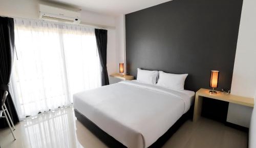 Standard King Room