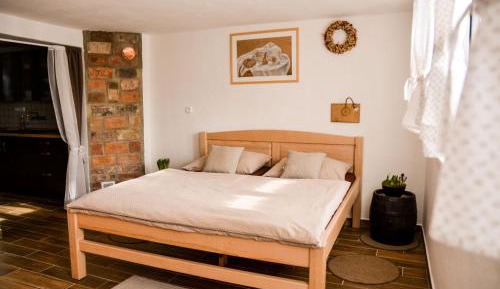 Three-Bedroom Apartment (8 Adults)