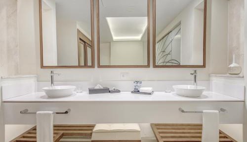 Luxury Presidential one Bedroom ocean view