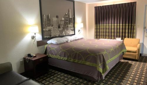 King Room - Non-Smoking