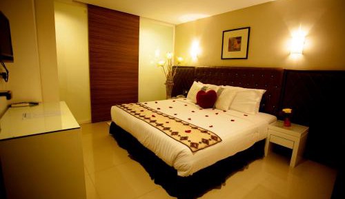 Superior King Room without Window