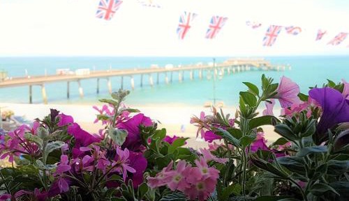 Family Room with Sea View