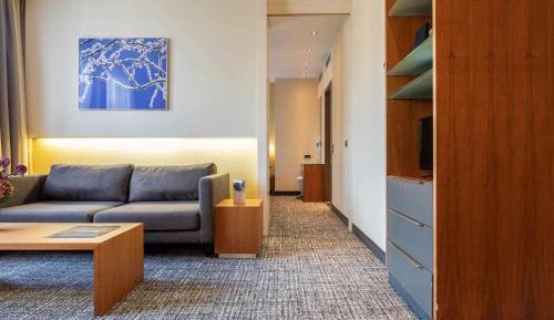 Superior King Suite