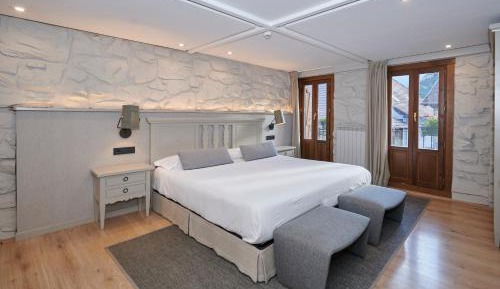 King Room with Balcony