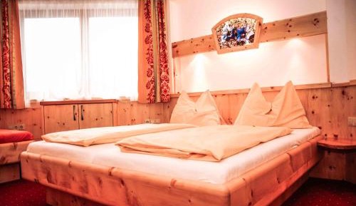 One-Bedroom Apartment with Terrace (4 Adults)