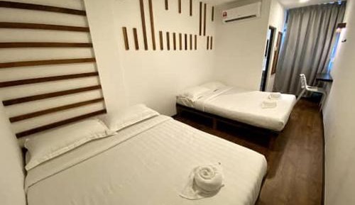 Deluxe Family Room