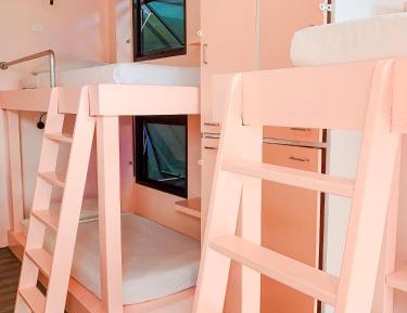 8-Bed Mixed Dormitory Room