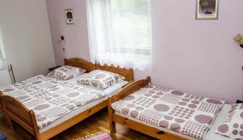Triple Room with Private Bathroom