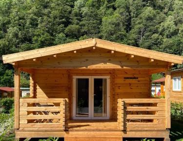 Two-Bedroom Chalet with Private Bathroom
