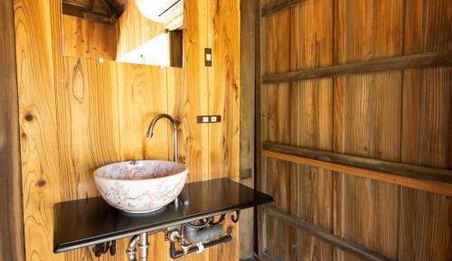 Double or Twin Room with Shared Bathroom