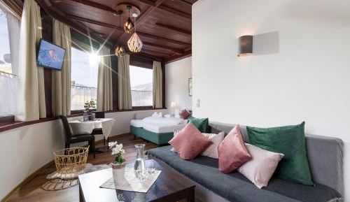 Large Double or Twin Room