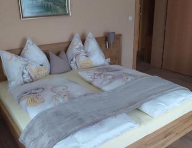 Apartment with Garden View