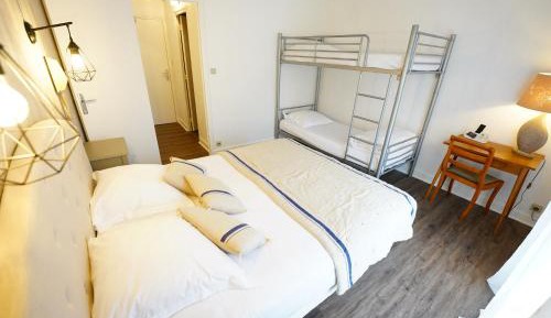 Quadruple Room with Mountain View