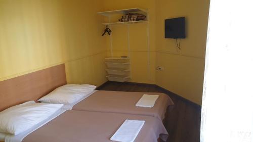 Studio (4 Adults)