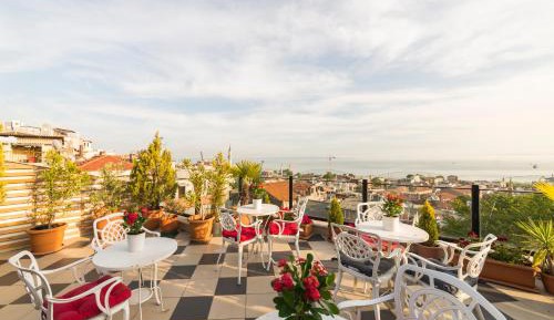 Two-Bedroom Apartment with Balcony
