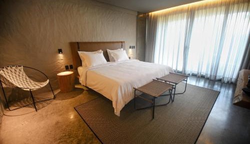 Superior King Suite