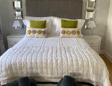 Deluxe Double Room with Shower