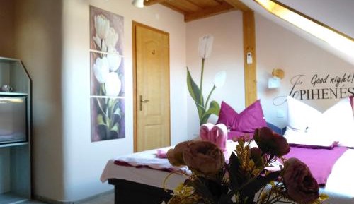 Double or Twin Room with Shower