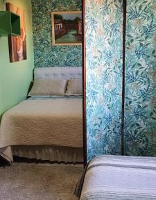 Triple Room with Shared Bathroom - B