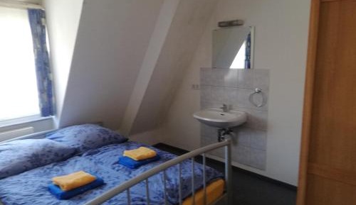 Double Room with Shared Bathroom