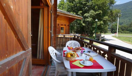 Chalet Three-Bedrooms (8 adults)