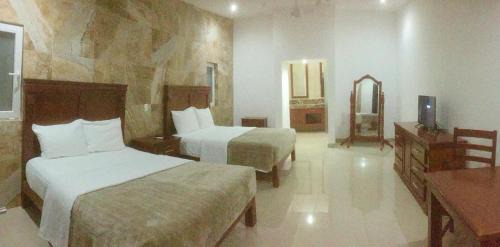 Standard King Room