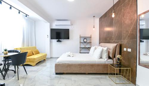 Deluxe Double Room with Bath