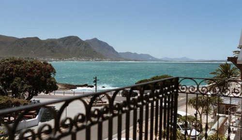 Suite with Partial Sea View