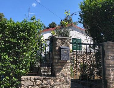 Three Bedroom Holiday Home with Terrace