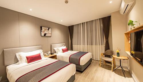 Deluxe Twin Room