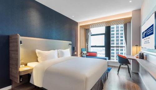 Standard King Room with Extra Floor Space