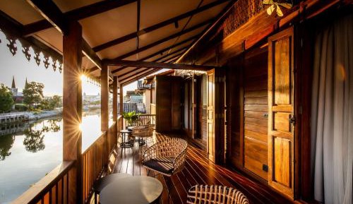 King Room with Balcony