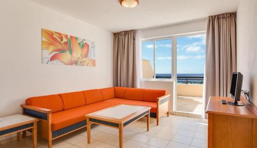 Superior One-Bedroom Apartment with Balcony