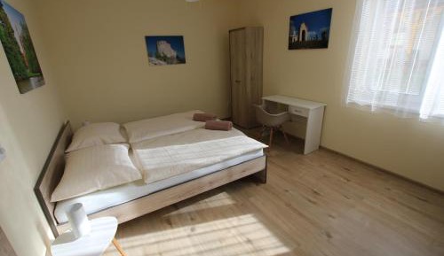 Quadruple Room with Private Bathroom