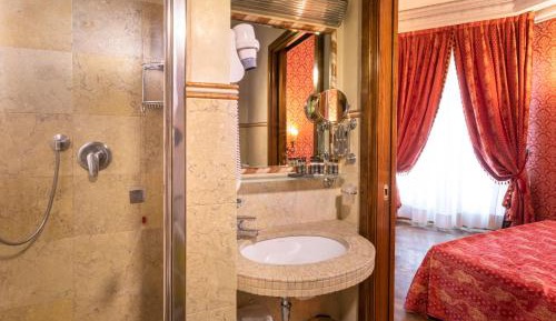 Superior Double or Twin Room with Balcony