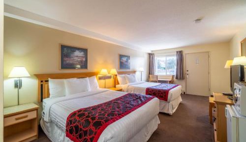 Queen Room with Two Queen Beds