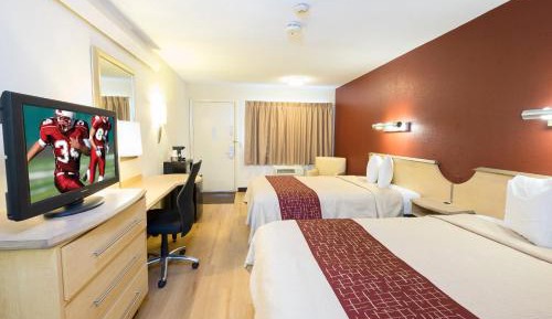 Deluxe Room with Two Double Beds Non-Smoking