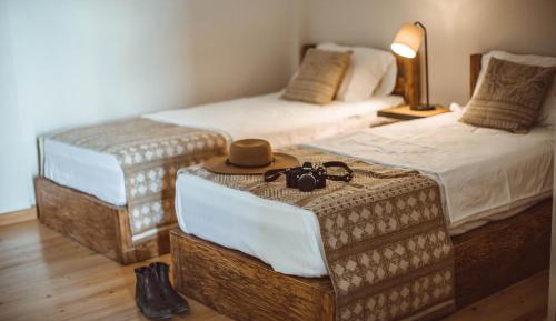 Deluxe Double or Twin Room with Mountain View