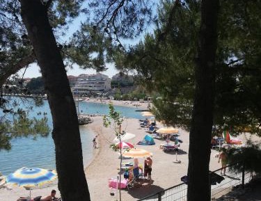 Two-Bedroom Apartment (5 Adults)