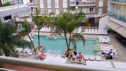 Double or Twin Room with Pool View