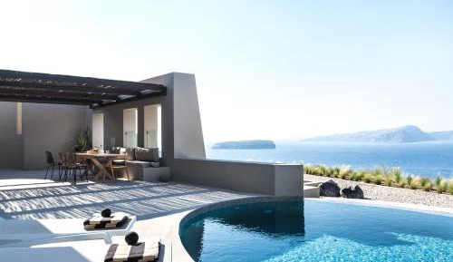 Luxury Villa with Private Heated Pool