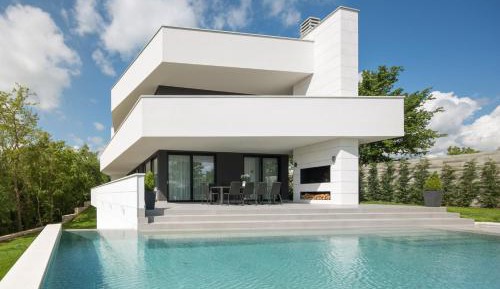 Deluxe Villa