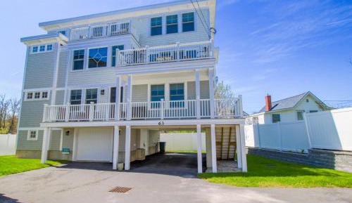 Four bedroom holiday home 