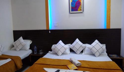 Deluxe Double Room with Extra Bed
