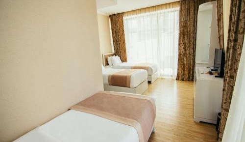 Triple Room with Balcony