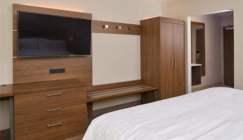 Standard Room with Two Queen Beds