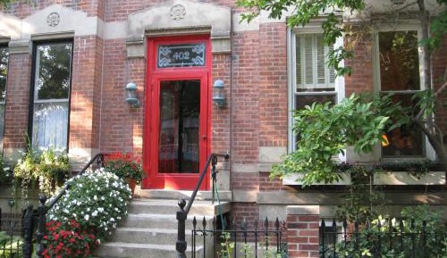 Apartment with Garden View