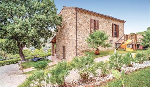 Three-Bedroom Holiday Home 